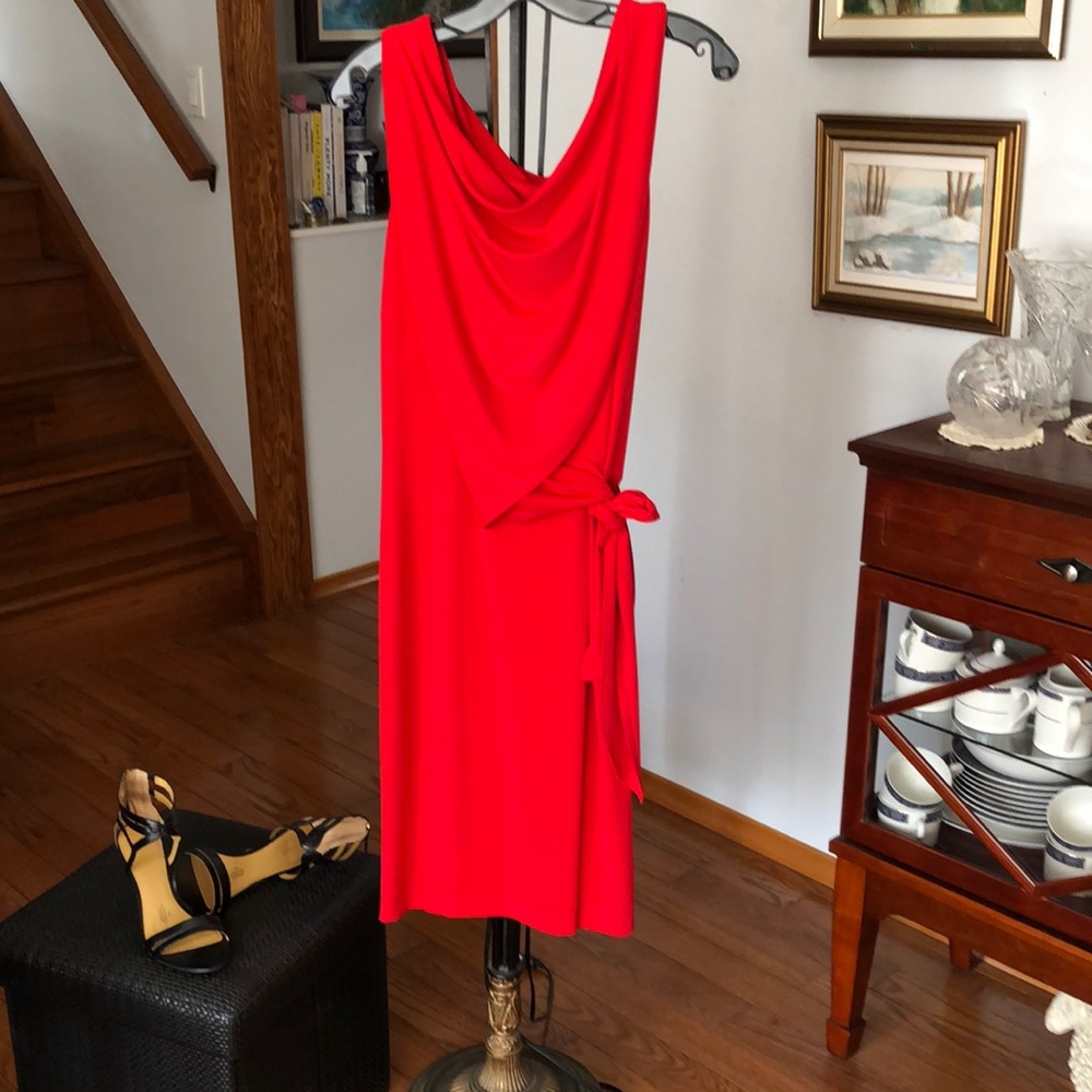 Periphery Sleeveless Red Cocktail Dress